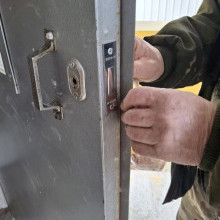 Выполнили ремонт замка входной двери по адресу: ул. Димитрова, д.12