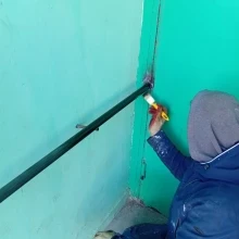 Выполнена установка поручней по ул. Димитрова, д.17