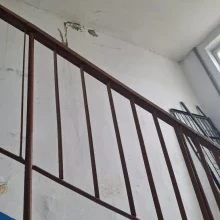 Приступили к выполнению косметического ремонта 2-го подъезда по ул. Южная, д.36-а